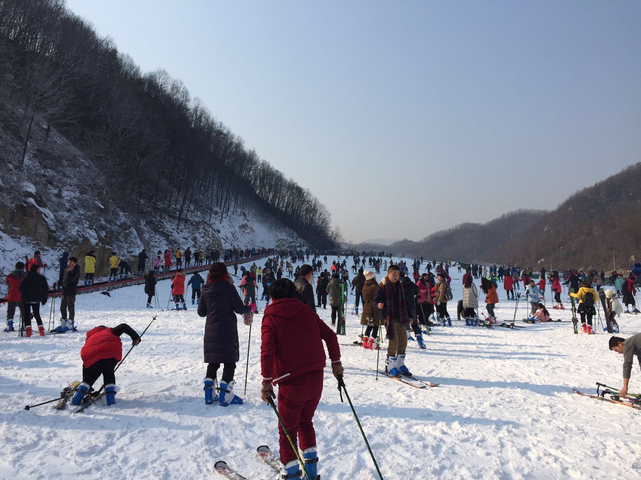 朝阳店冰雪乐园成功开幕 黑龙江大湾滑雪场冰雪乐园成功开幕