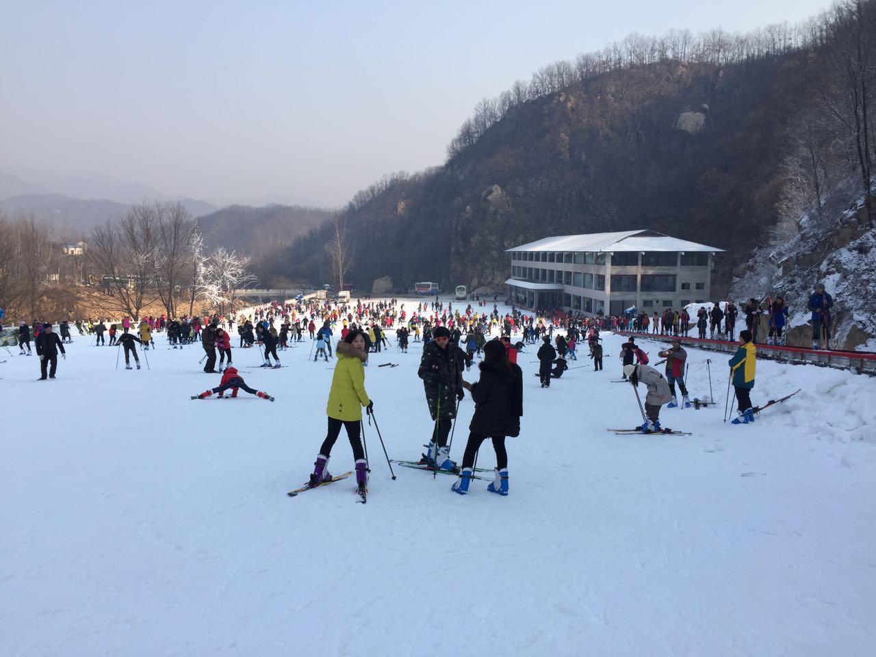 河南平顶山大峡谷滑雪场游乐场成功开幕